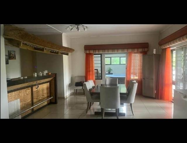4 BEDROOM HOUSE FOR SALE IN MEER EN SEE